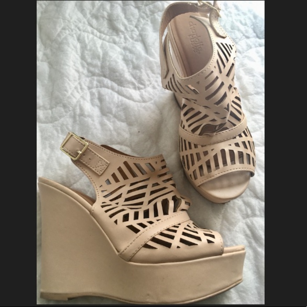 These heels are good for going out